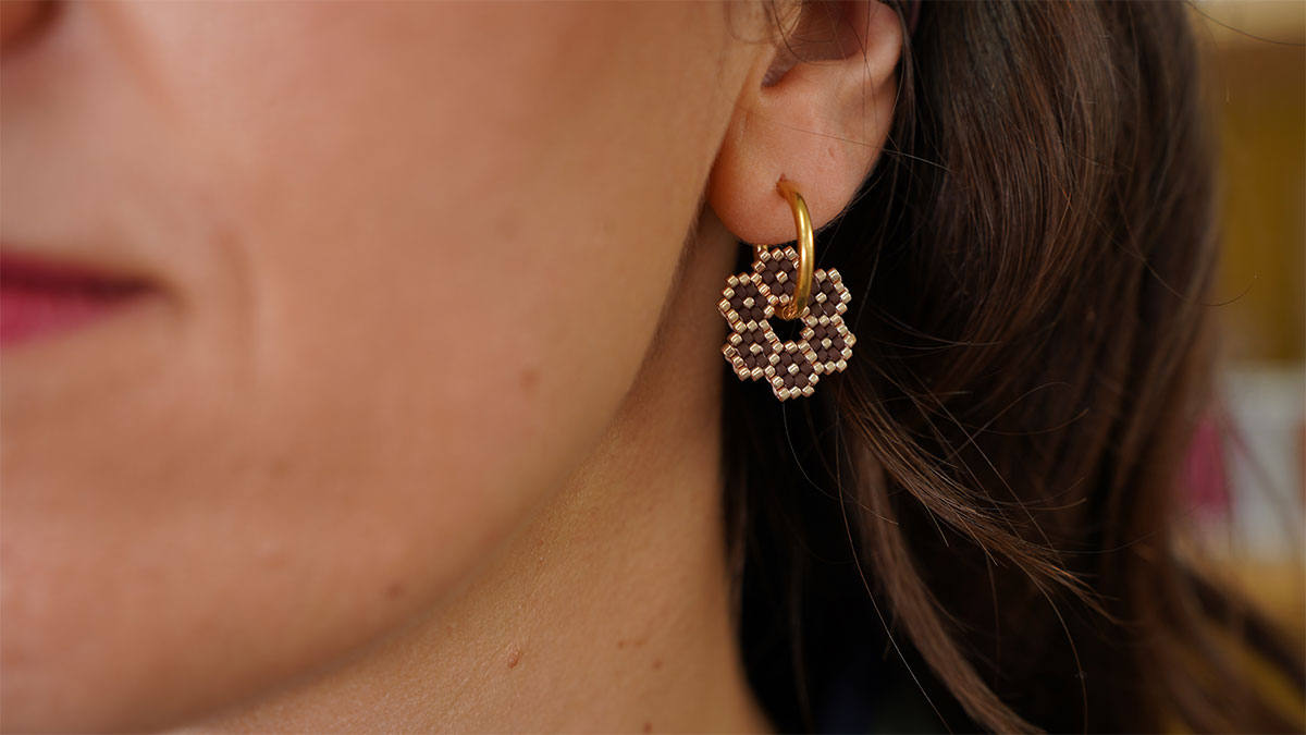 Fiori intrecciati intercambiabili Fiori intrecciati intercambiabili