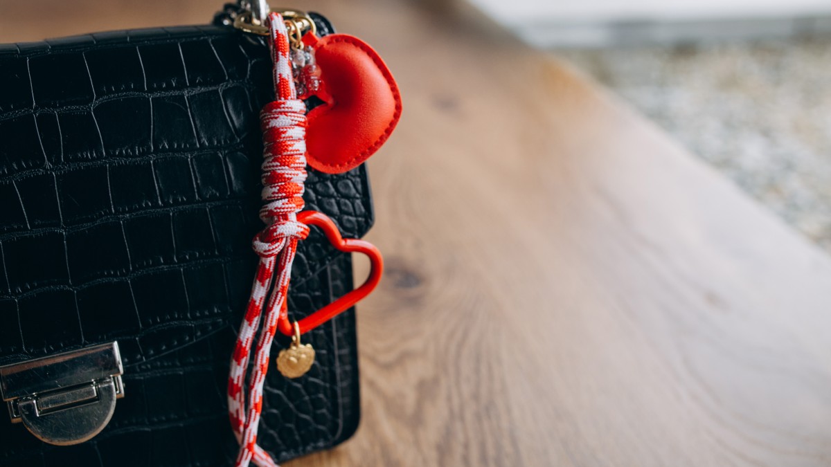 Gioielli da borsa per San Valentino: una facile idea fai da te Gioielli da borsa per San Valentino: una facile idea fai da te