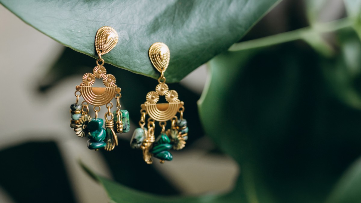 Schema Orecchini in acciaio inossidabile con ciondoli in pietra naturale Schema Orecchini in acciaio inossidabile con ciondoli in pietra naturale