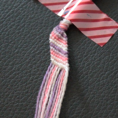 Trio di braccialetti brasiliani classici, : Tappa 2 Trio di braccialetti brasiliani classici, : Tappa 2