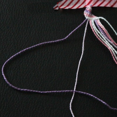 Trio di braccialetti brasiliani classici, : Tappa 3 Trio di braccialetti brasiliani classici, : Tappa 3